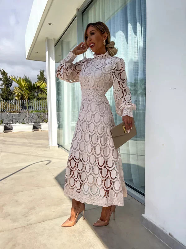 Clarissa – Elegant Lace Dress