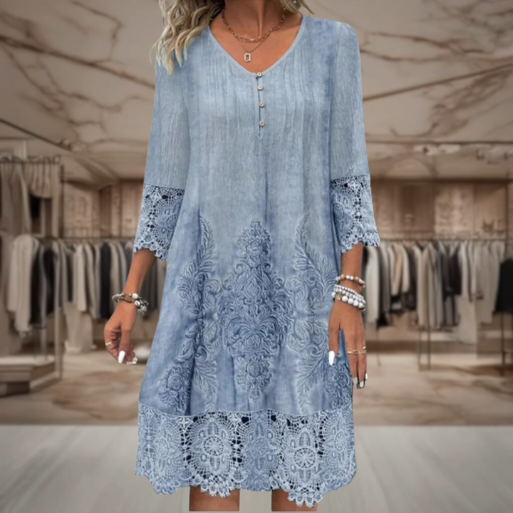 Iris - Flattering Lace Dress