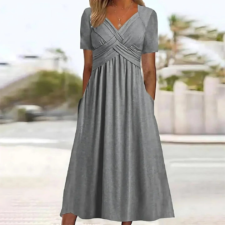 Laura – Chic Flow Maxi Dress