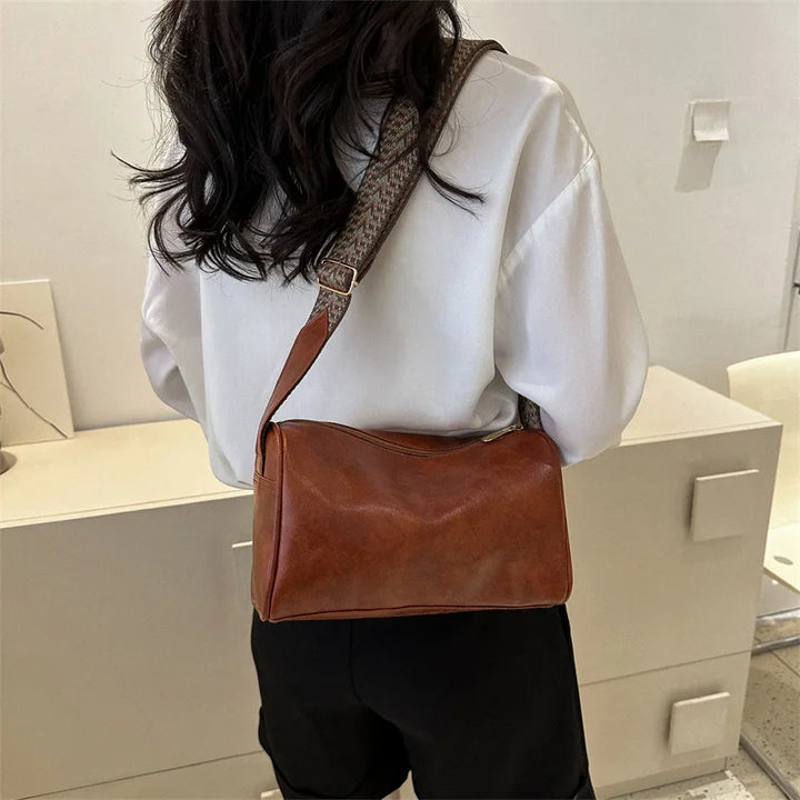 Alexandra - Stylish shoulder bag