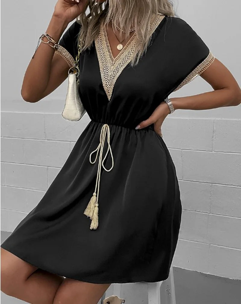 Amara – Relaxed Tie Waist Dress