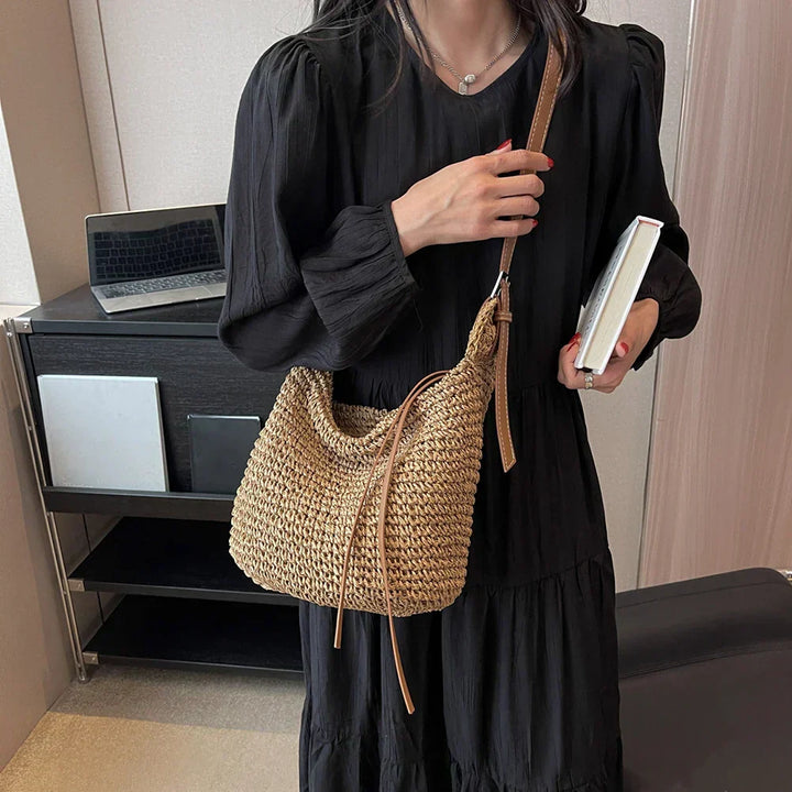 Lucy - Structured Shoulder Bag in Woven Style