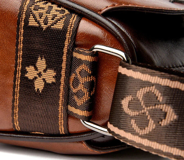 Aria - Elegant Adjustable Strap Crossbody Bag